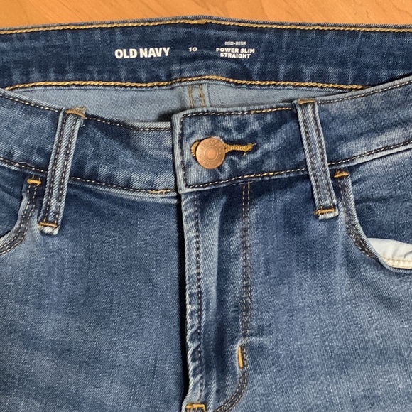 Old Navy Mid-Rise Power Slim Straight Jeans - Picture 5 of 6